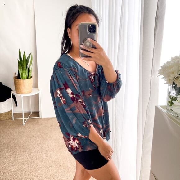 LoveStitch | Floral Puff Sleeve Blouse Blue | S - Picture 3 of 11